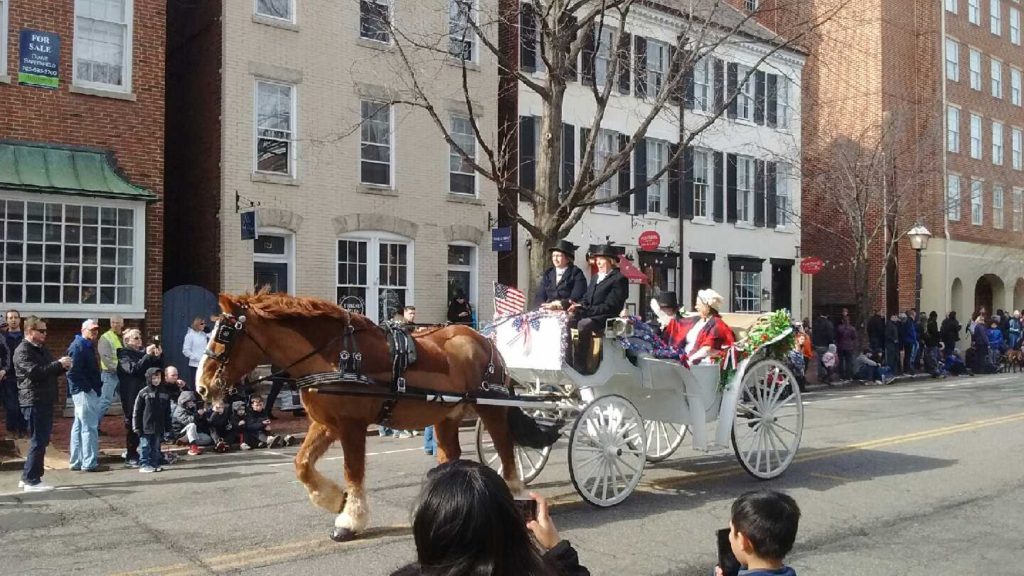 ngton_Parade_Alexandria_horse_carriage